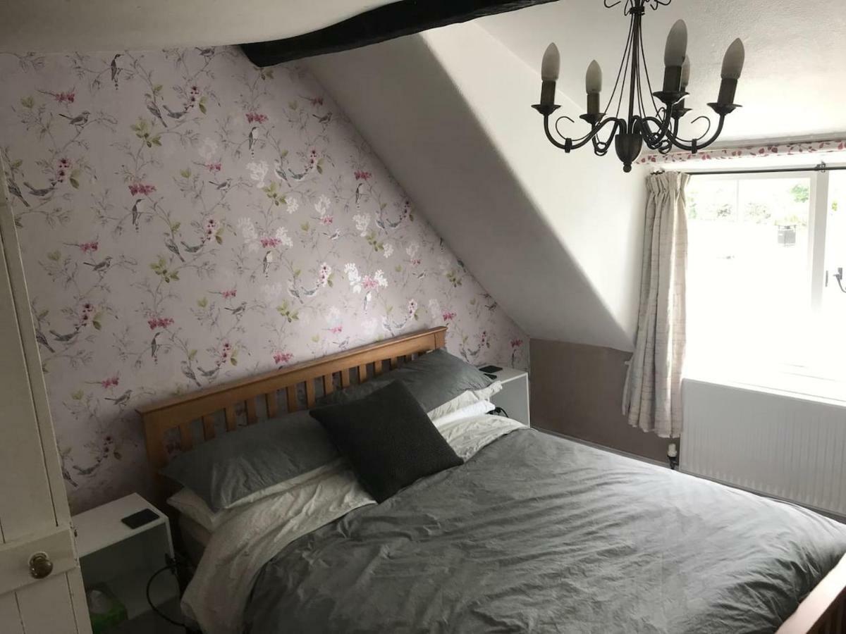 Ham Tree Cottage Trowbridge Bagian luar foto